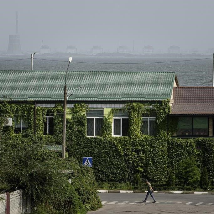 B.C. port strike returns, docs show nuke plans getting updated: In The News for today